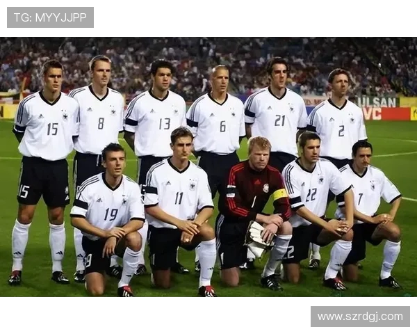 贝利传奇:从贫困少年到足球皇帝的辉煌一生