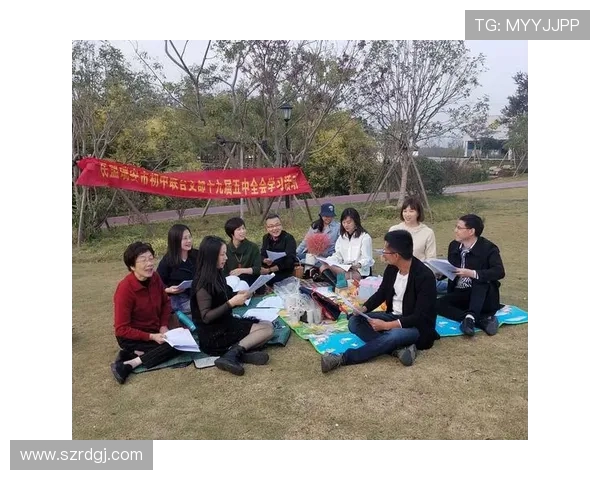 跳水运动的魅力与挑战:从技巧演绎到心理博弈的全面探讨