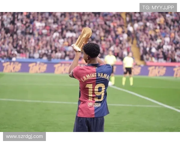 巴塞罗那主场迎战西班牙人激情对决回顾与分析